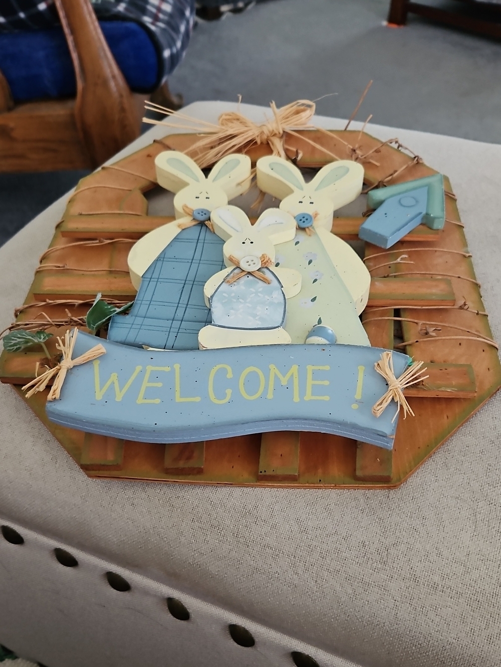 Cute Bunny Family 'Welcome' Wooden Wreath Sign in Pastel White & Blue
